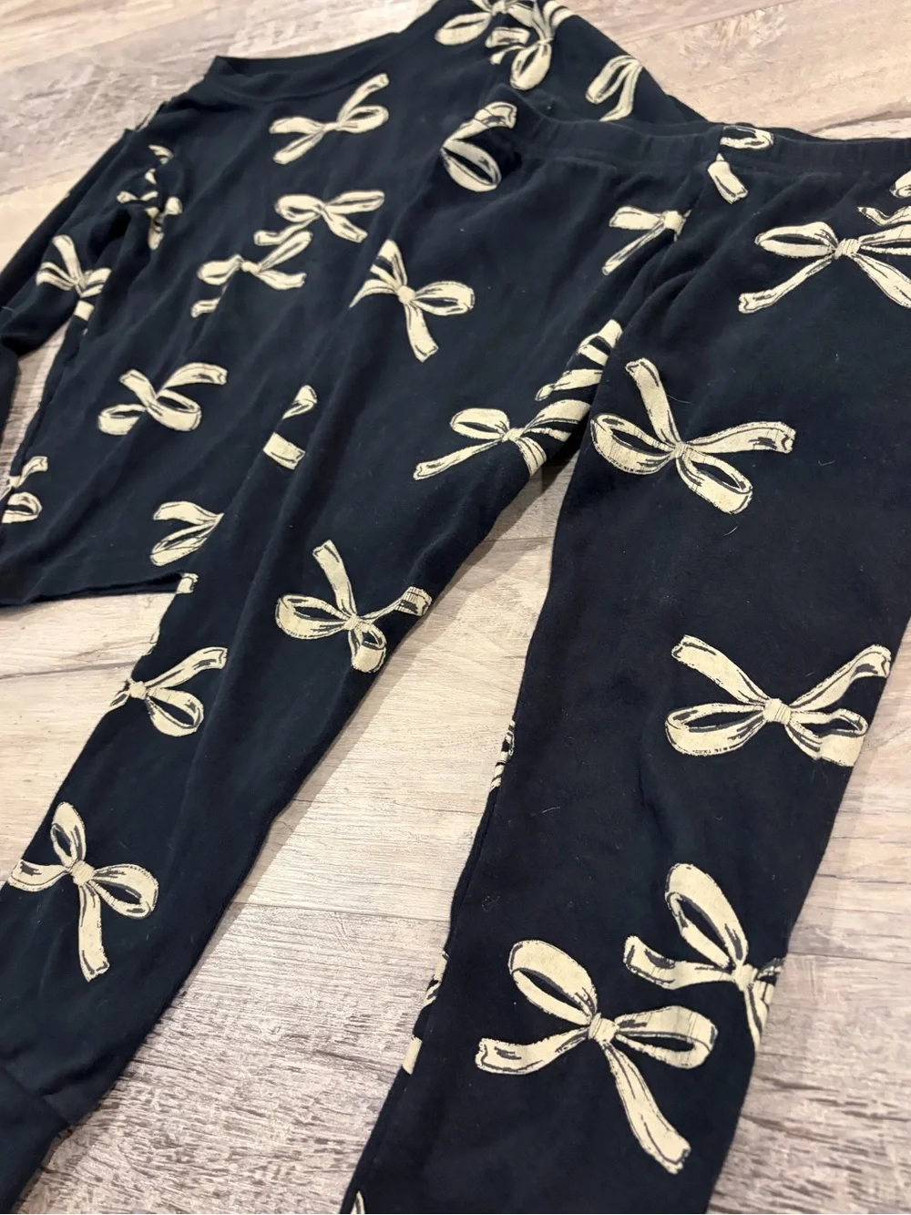 Carter's Bow Print Snug Fit Cotton Pajama Set, long sleeve, toddler girl size 4T